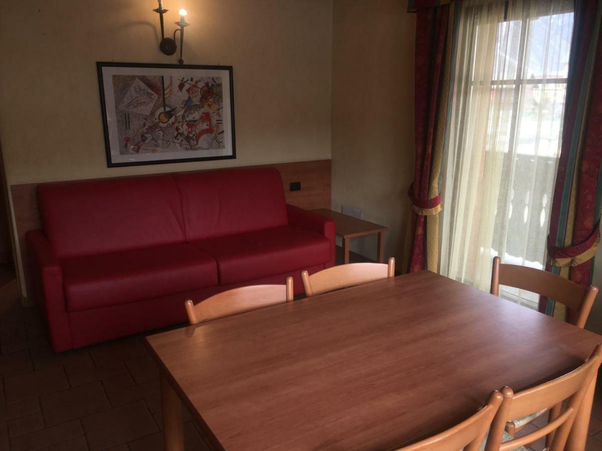 Ski Holidays Apartments Livigno Ngoại thất bức ảnh